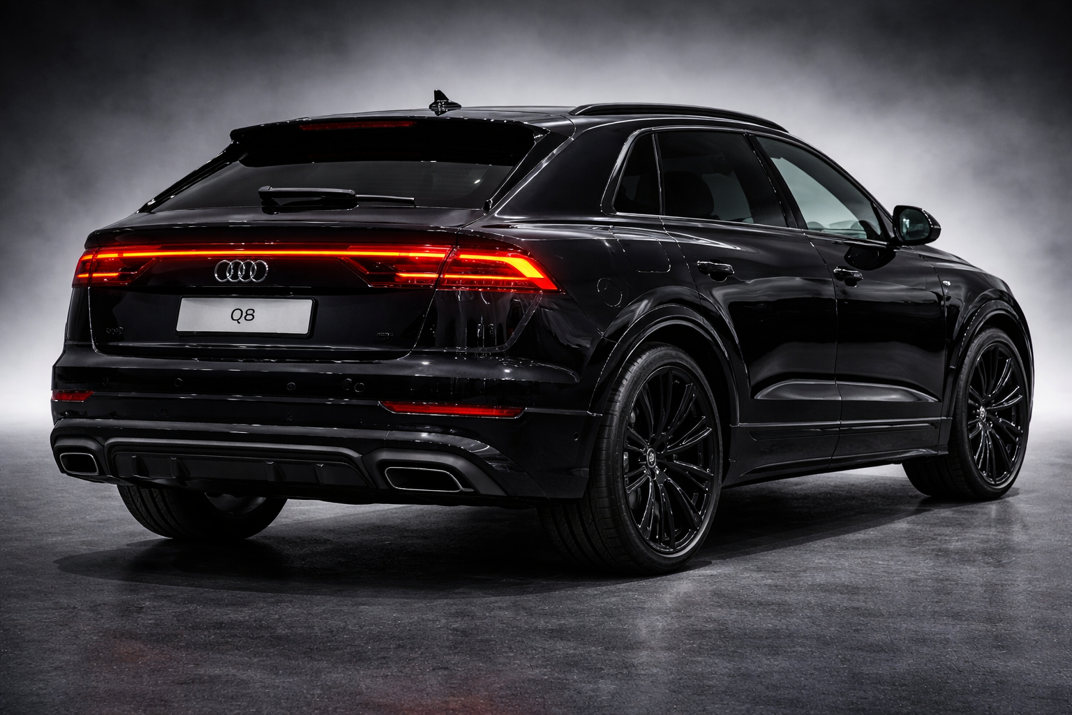 Audi Q8 - View 2